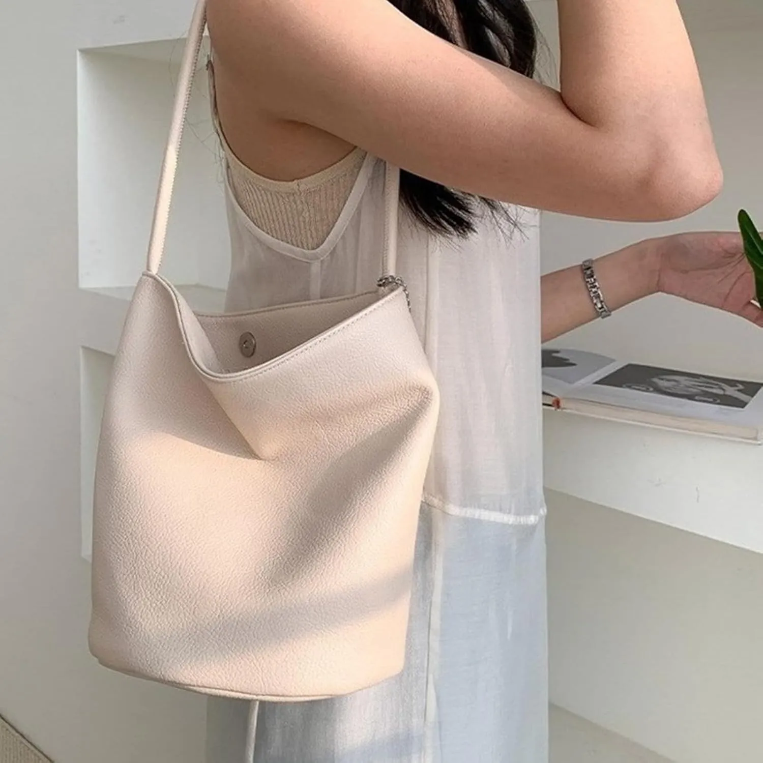 Korean Women Soft PU Leather Shoulder Bag Simple Solid Color Large Capacity Bucket Bag Casual Shopping Handbag