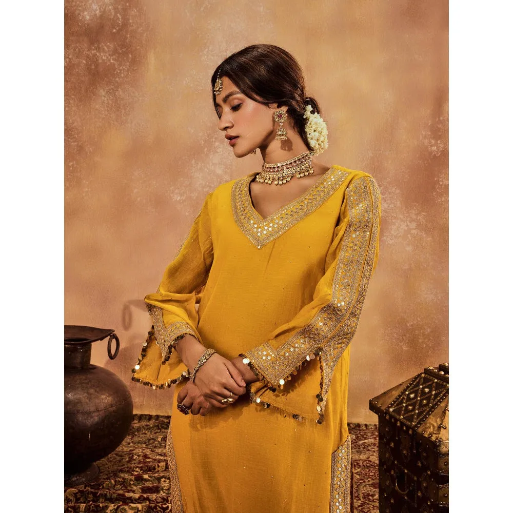Roze Falak Yellow Kurta with Pant (Set of 2)