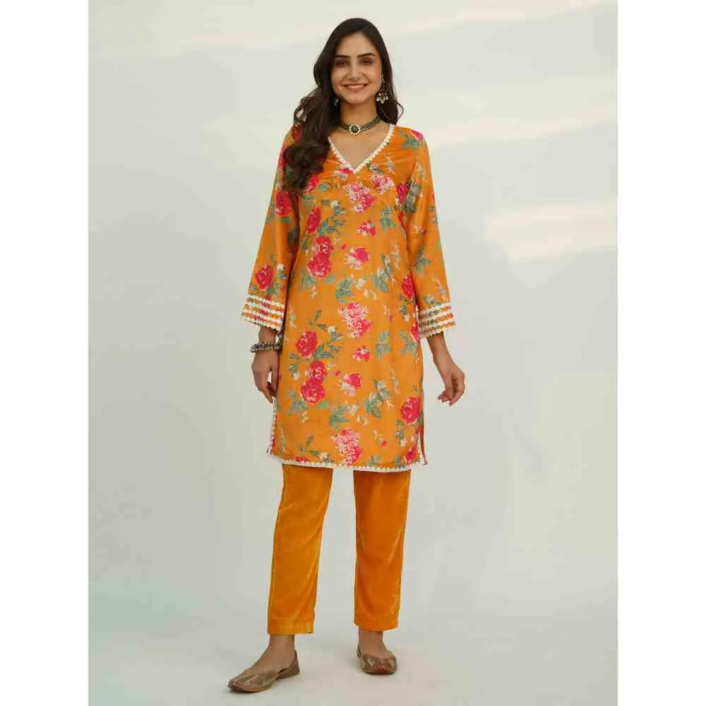 Roze Fareeha Velvet (Set Of 2)