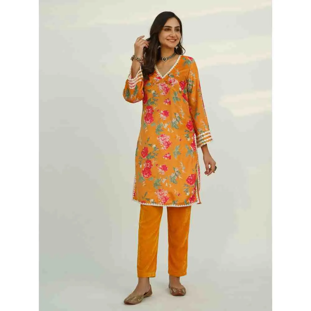 Roze Fareeha Velvet (Set Of 2)