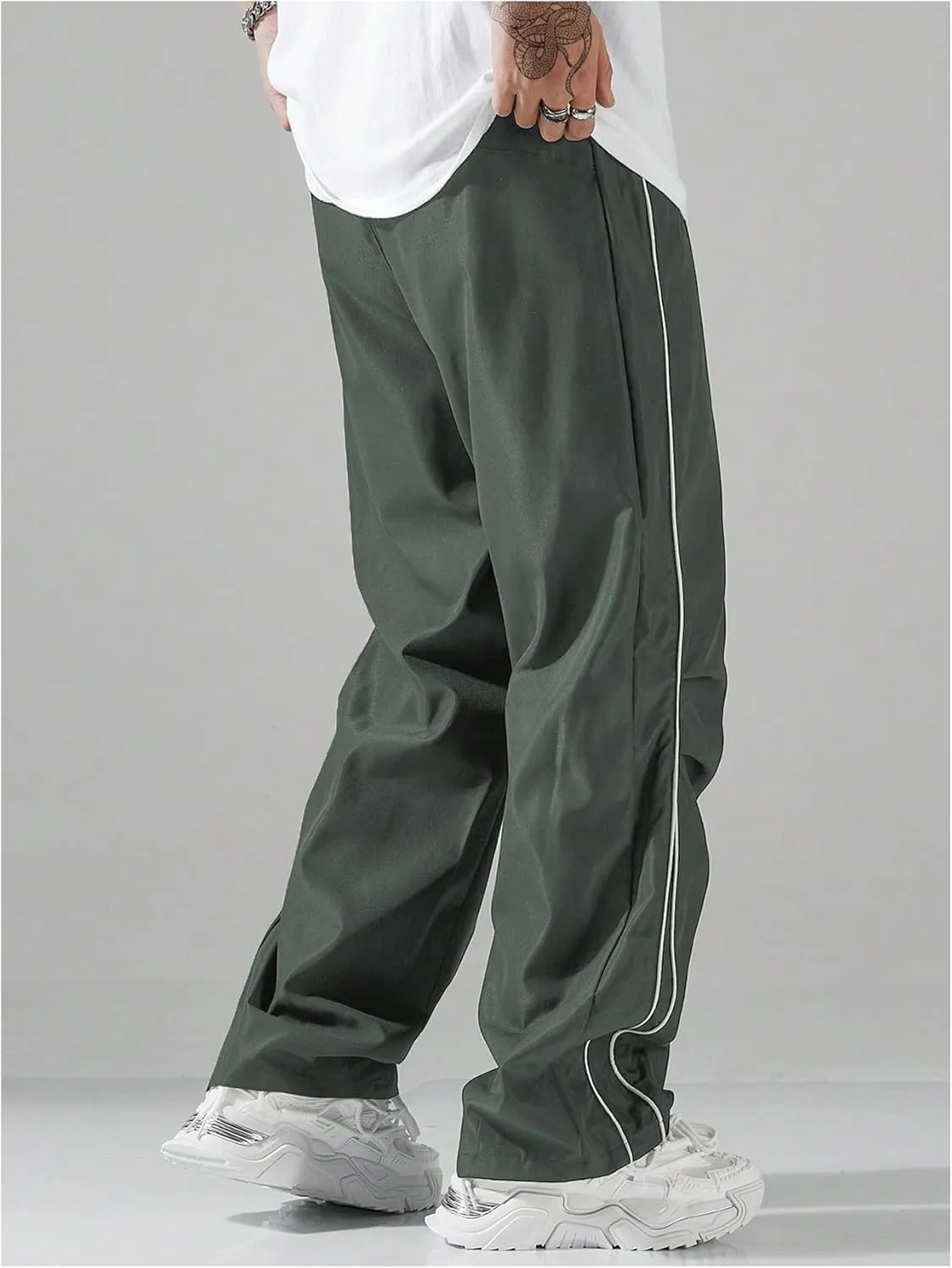 SOLY HUX Men's Parachute Pants Y2k Baggy Sweatpants Wide Leg Drawstring Waist Casual Pants Streetwear