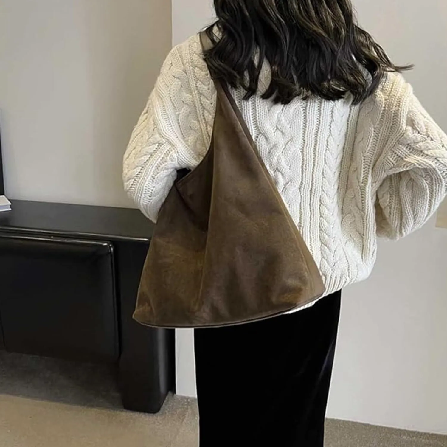 Suede Bucket Bag Crossbody Hobo Shoulder Tote Handbag for Women Large Slouchy Purse Suede Handbags Collection